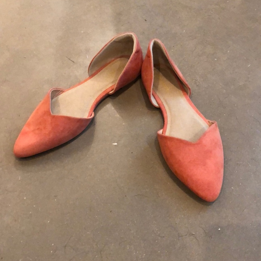 Cute dress/casual shoes